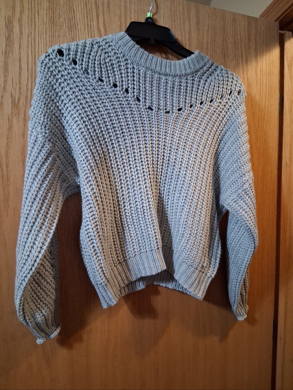 chunky knit sweater by Elodie. Extra Small, Light Heather Gray. ribbed crewneck